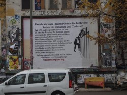 solidarische Plakatwand für Sonja Suder und Christian Gauger in Hamburg