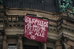 Solidarität mit den 5 Festgenommenen in Barcelona-Spanien in Berlin