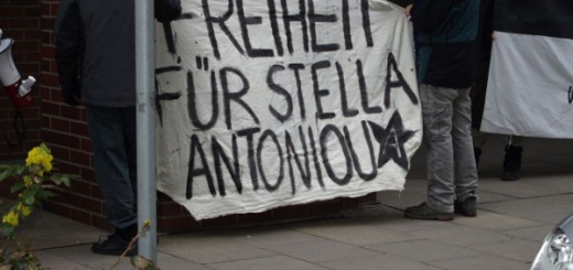 Solidarität mit Stella Antoniou in Hamburg